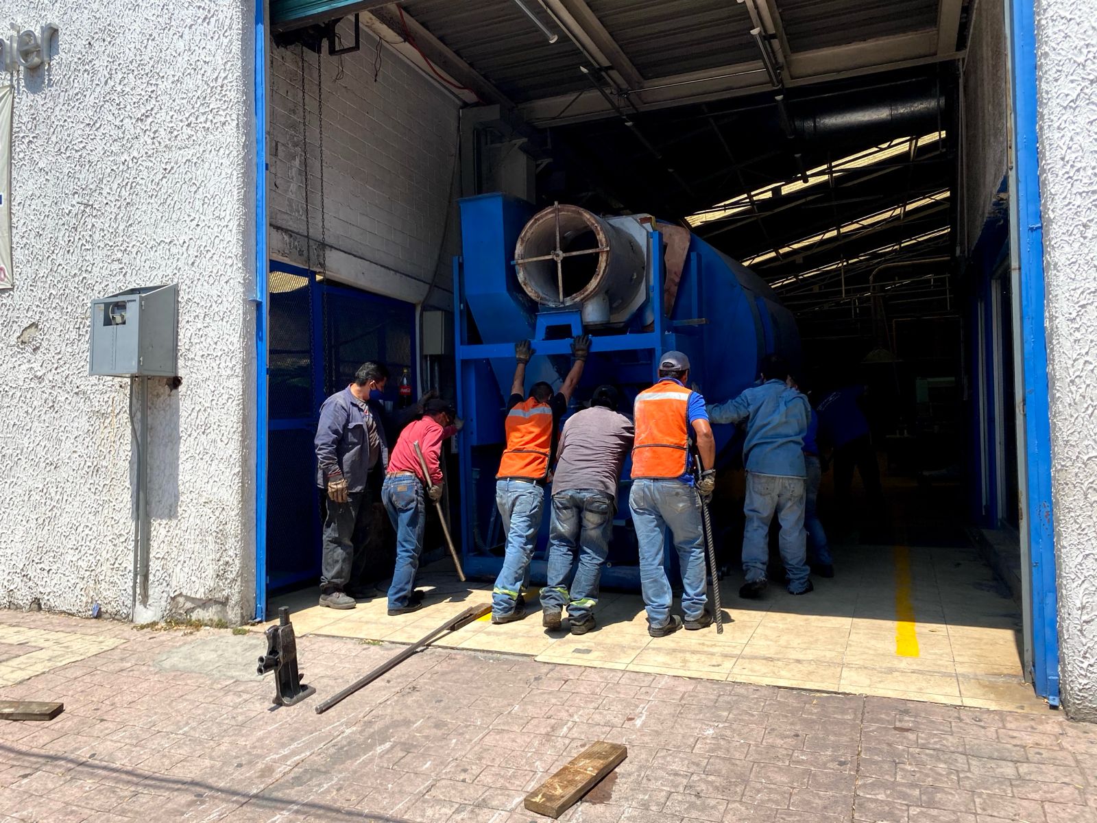 Maniobra de maquinaria industrial